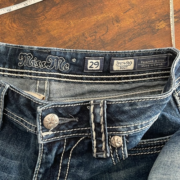 ☀️Sale☀️ Miss Me denim boot cut jeans embroidered and embellished size 29 waist - Picture 9 of 11